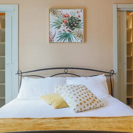 Lakefront Contemporary - By My In Апартаменты Cadenabbia