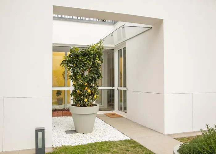 Daire Lakefront Contemporary - By My In Cadenabbia