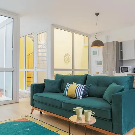 Lakefront Contemporary - By My In Cadenabbia